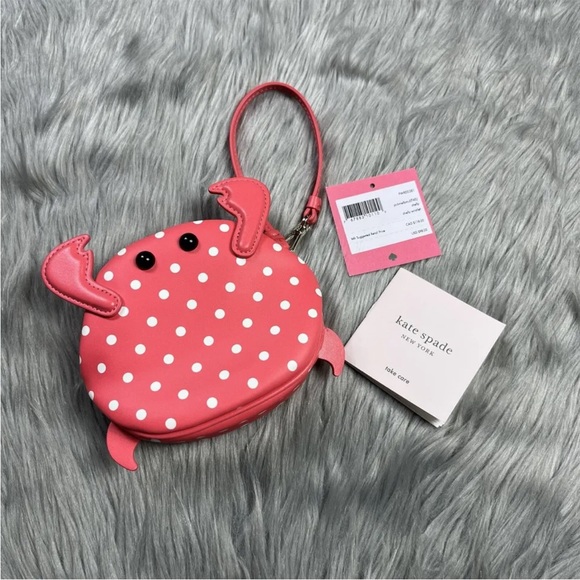 kate spade Handbags - Kate Spade Shelly Crab Novelty Fun Wristlet Purse Peach Melba Polka dot